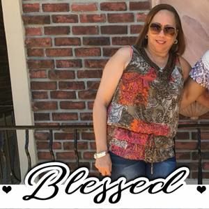 Meet your Posher, Sandra